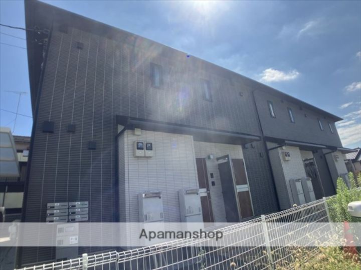 東京都町田市金森1丁目の賃貸アパートの外観
