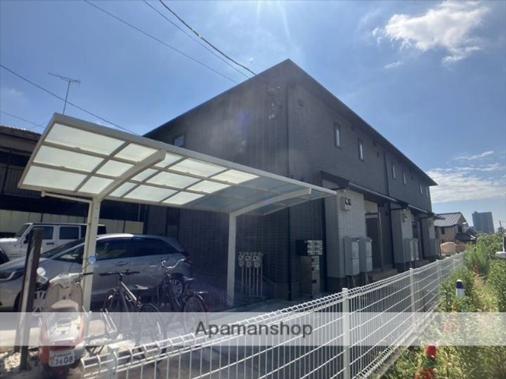 東京都町田市金森1丁目の賃貸アパートの外観