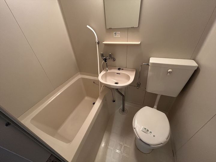 リリーズハウス相模大野102の風呂