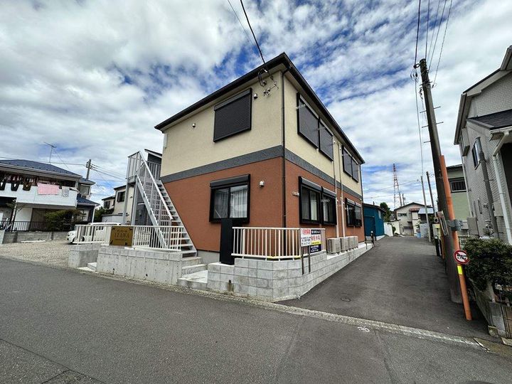 神奈川県相模原市南区磯部の賃貸アパート102の外観