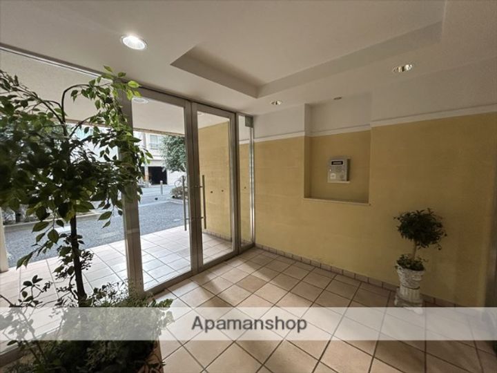 東京都町田市原町田2丁目の賃貸マンションの外観