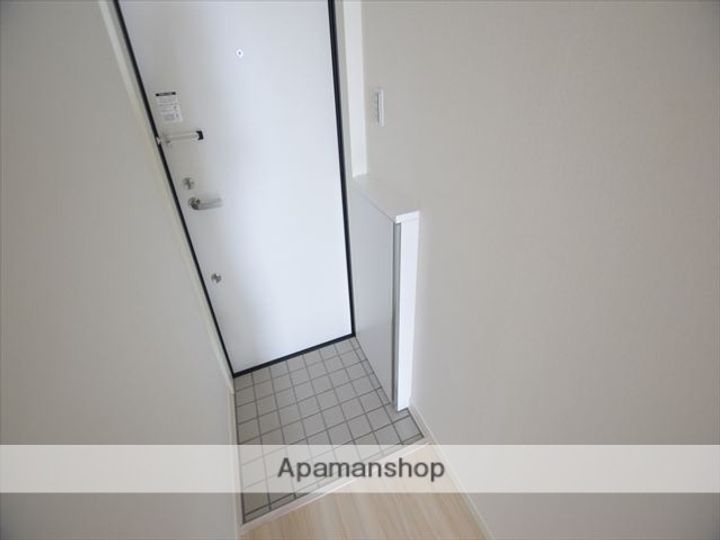 神奈川県相模原市中央区淵野辺本町2丁目の賃貸アパートの玄関