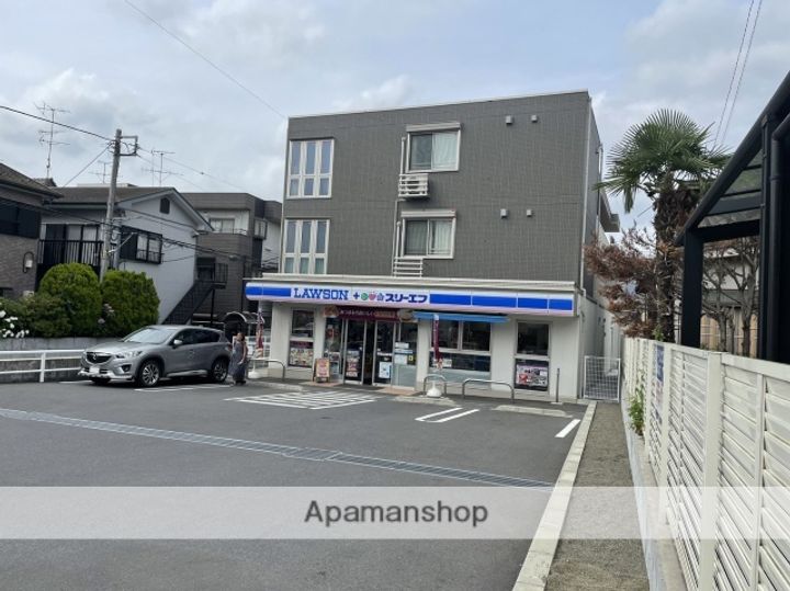 グリーンリヴィアSの周辺