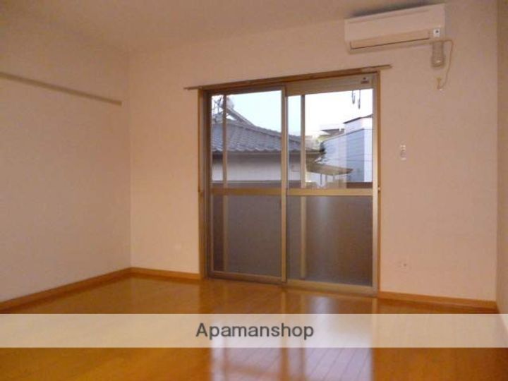 東京都町田市小山町の賃貸マンション103の居間