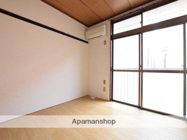 TAIKIENの居間