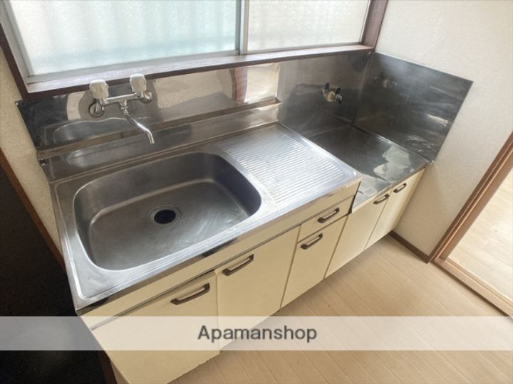 東京都町田市小山町の賃貸アパートのキッチン