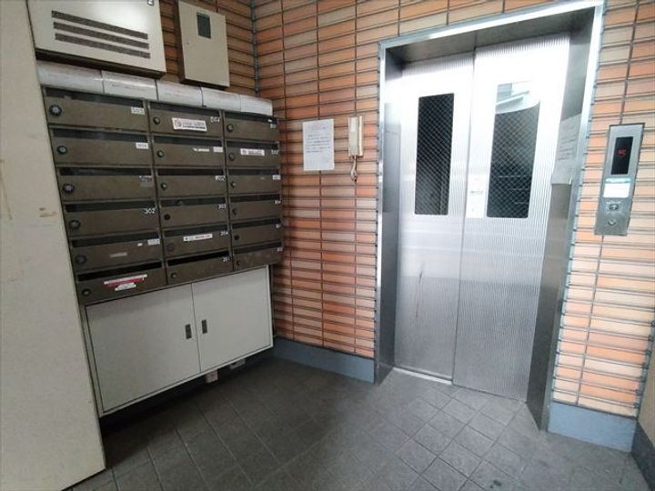 神奈川県相模原市緑区橋本6丁目の賃貸マンションの外観