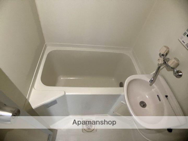 神奈川県相模原市南区西大沼3丁目の賃貸アパート205の風呂