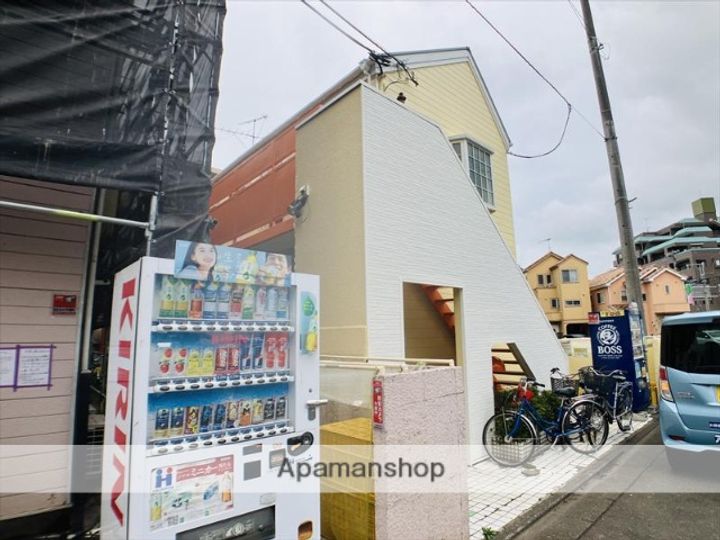 神奈川県相模原市緑区西橋本1丁目の賃貸アパートの外観