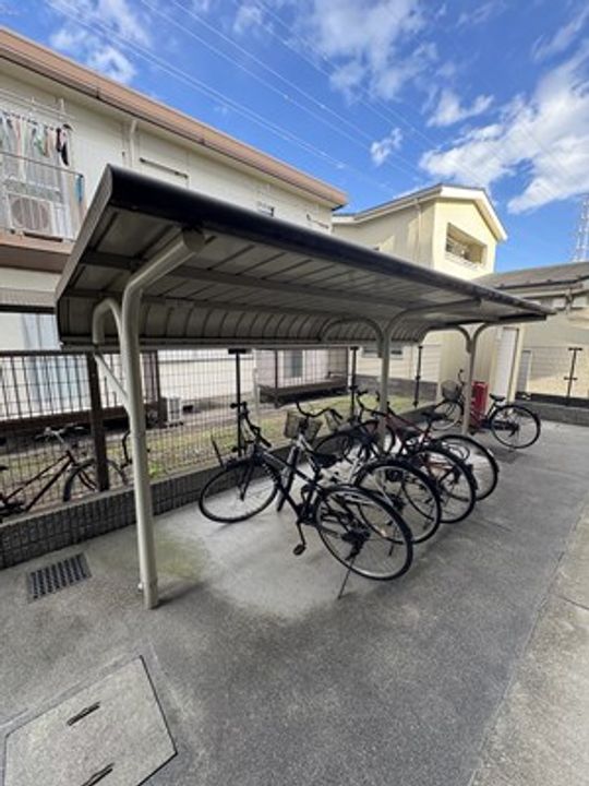 レオパレス鹿沼台LA1の外観