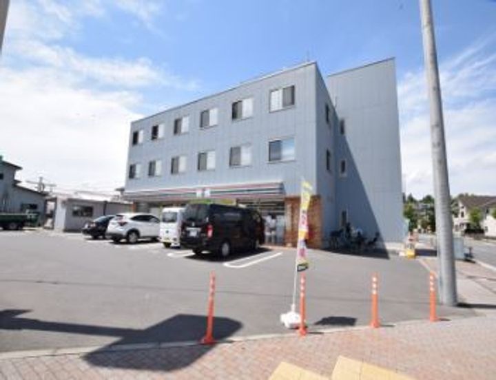 レオネクストノービレハルの周辺