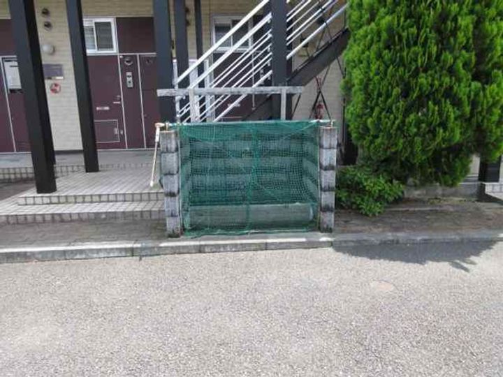 レオパレスサンピュアⅠの外観