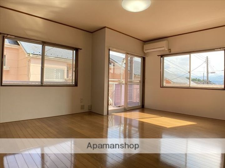 エマーブル2101の居間