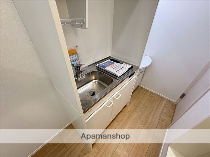 神奈川県相模原市中央区富士見4丁目の賃貸アパートのキッチン