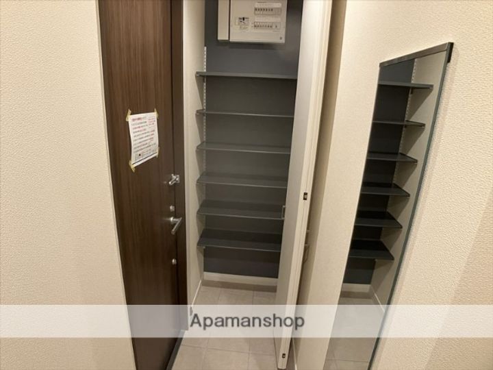 神奈川県相模原市緑区東橋本4丁目の賃貸マンションの玄関