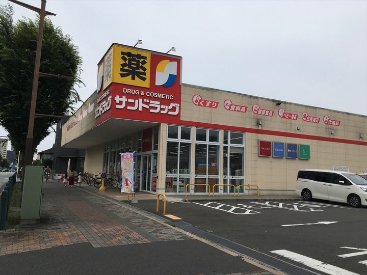 セントラーレの周辺