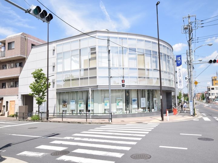 クレセント ABの周辺