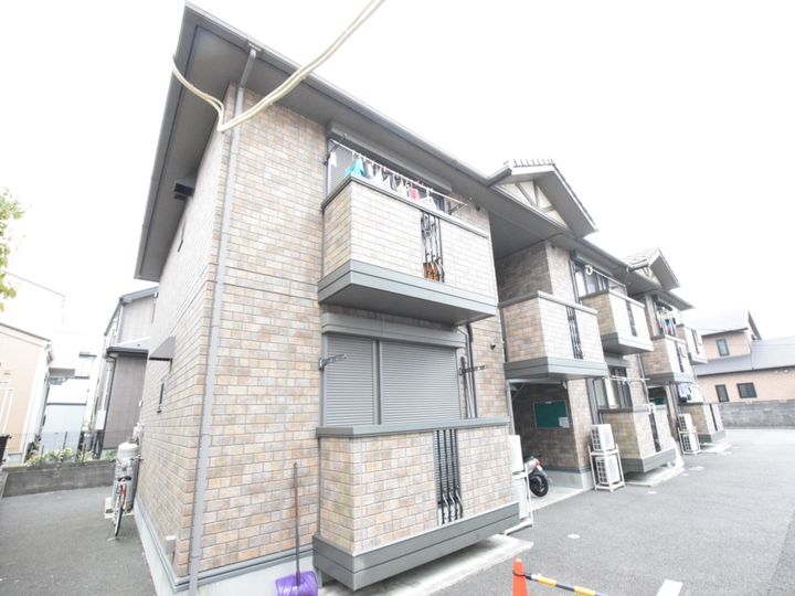 クレセントIの外観