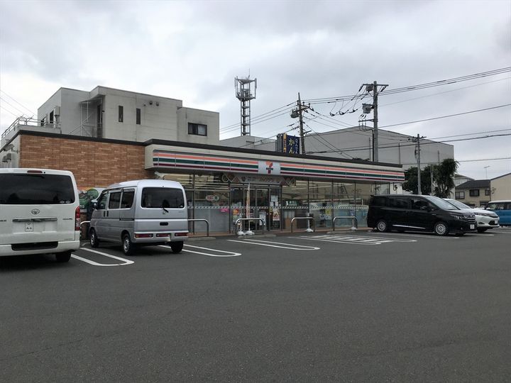 クレセントIの周辺