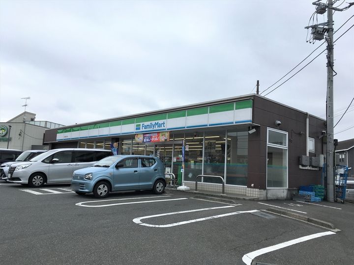クレセントIの周辺