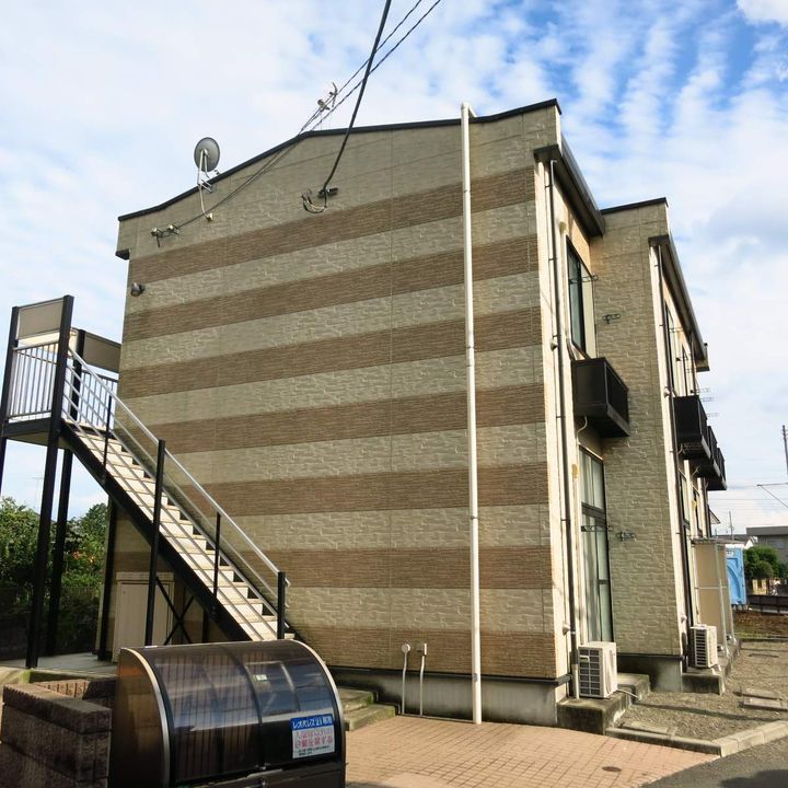 レオパレスフォレスト町田の外観