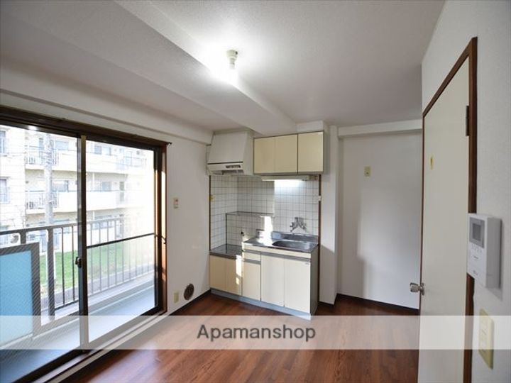 ルネサンスビル201の内装