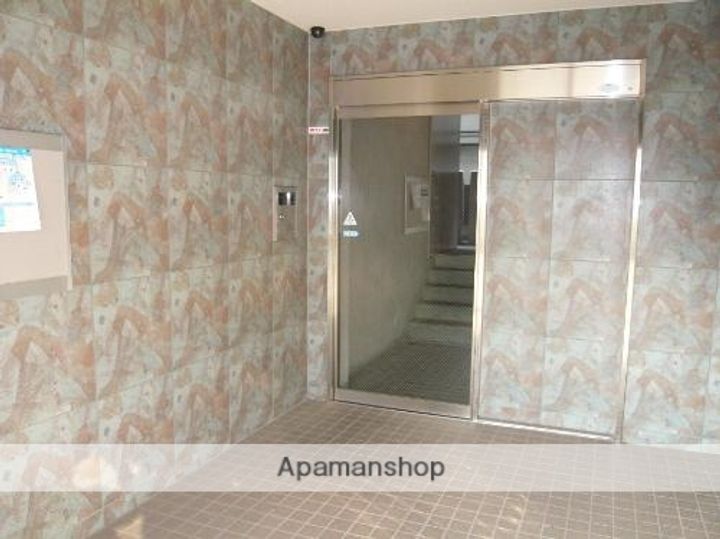 ガーネットマンション303の外観