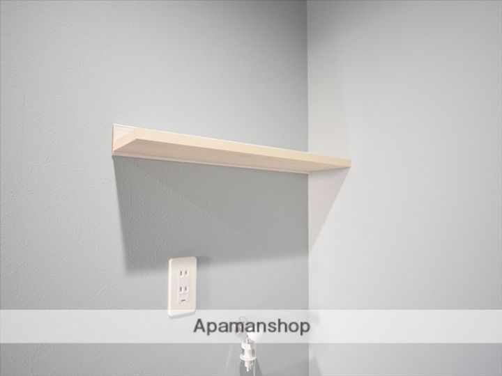 神奈川県相模原市中央区高根2丁目の賃貸アパートの内装