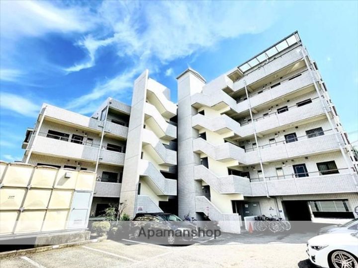 ドミール橋本407の外観