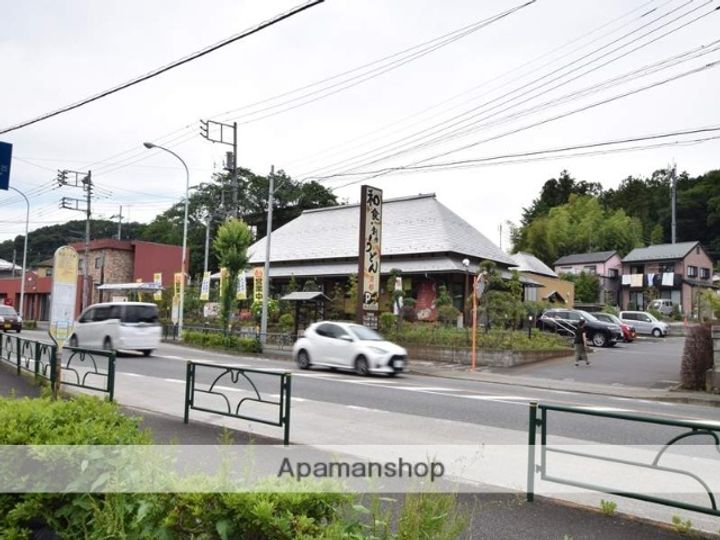 グランシェーヴル302の周辺