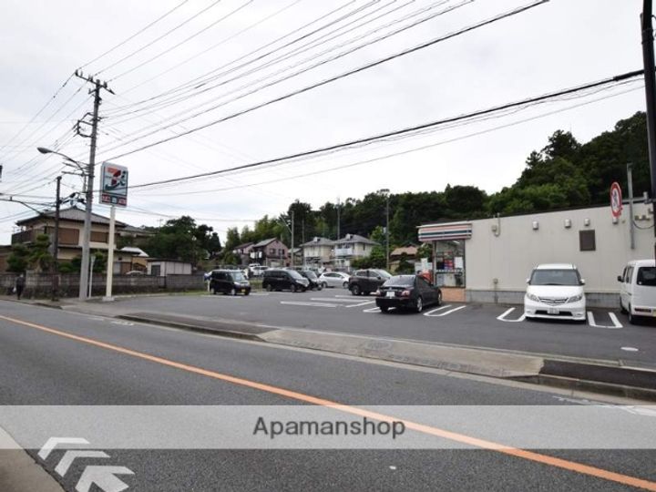 グランシェーヴル302の周辺