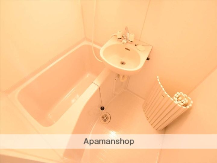 神奈川県相模原市中央区上溝の賃貸アパートの風呂