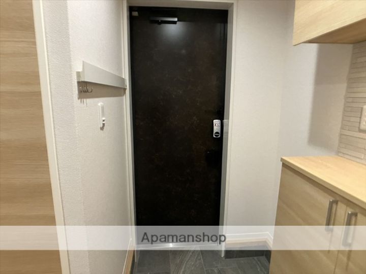 神奈川県相模原市中央区相模原2丁目の賃貸マンションの玄関