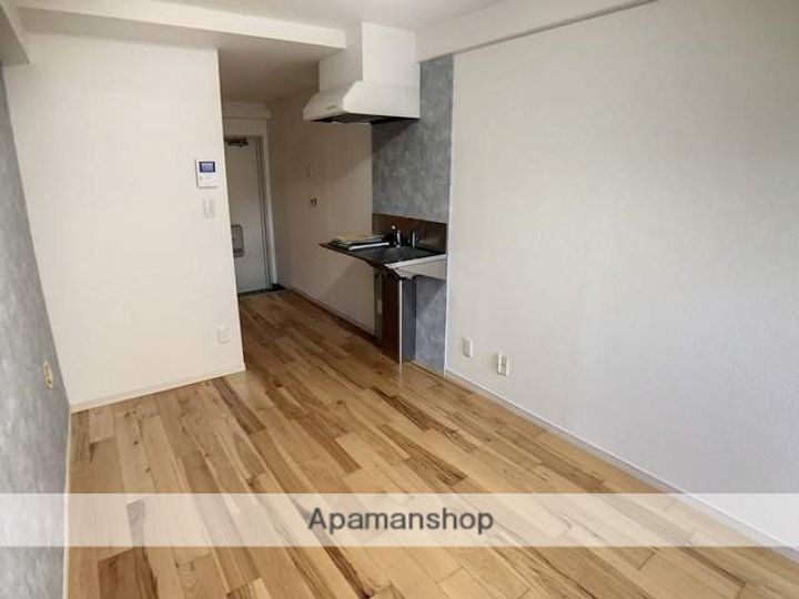 神奈川県相模原市南区相模大野2丁目の賃貸マンションの居間