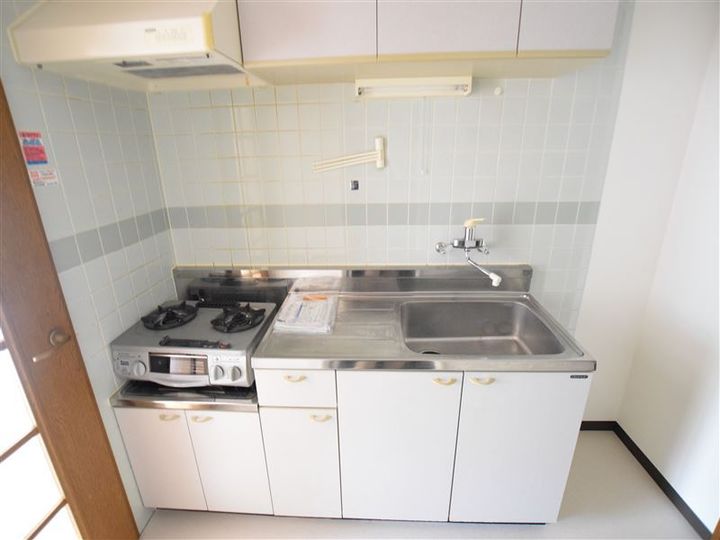神奈川県相模原市南区相模大野8丁目の賃貸マンションのキッチン