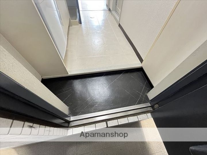 メゾンドール相南の玄関