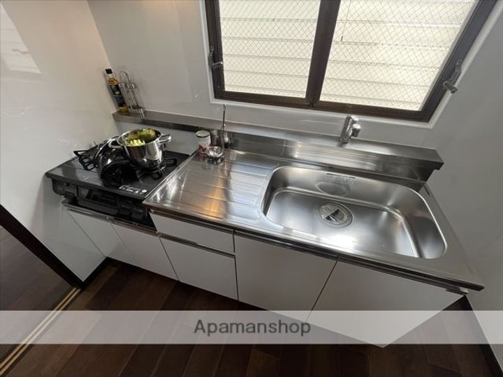 ST南台301のキッチン