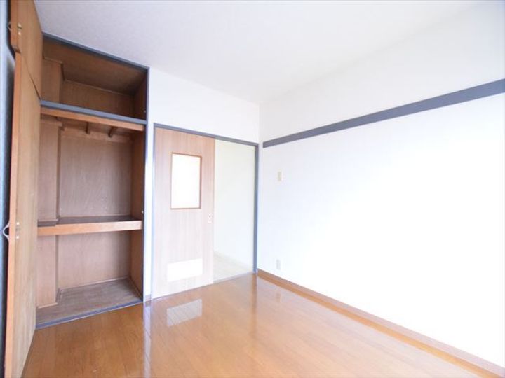 神奈川県大和市中央林間3丁目の賃貸マンションの内装