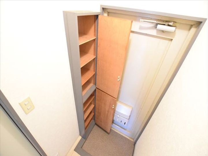 神奈川県大和市中央林間3丁目の賃貸マンションの内装