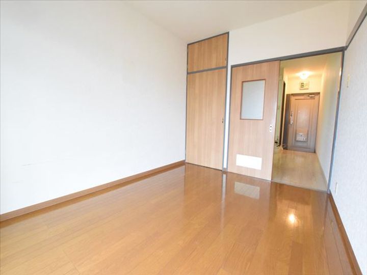 神奈川県大和市中央林間3丁目の賃貸マンションの内装