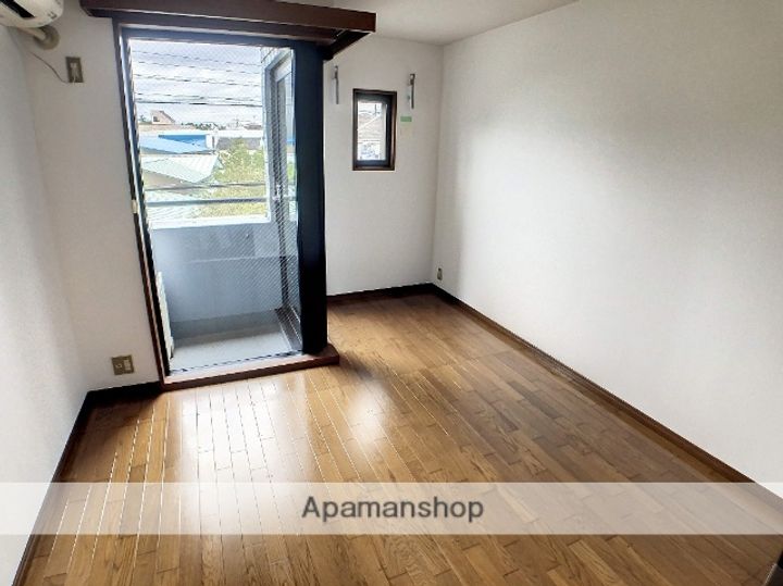 神奈川県相模原市南区旭町の賃貸マンション302の居間