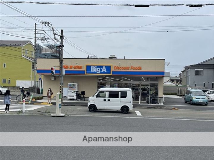 ラプラス藤進101の周辺