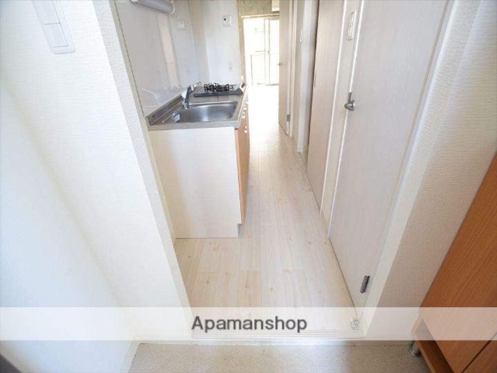 グランコモド小田急相模原の玄関