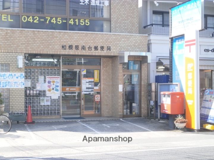 MKビルの内装