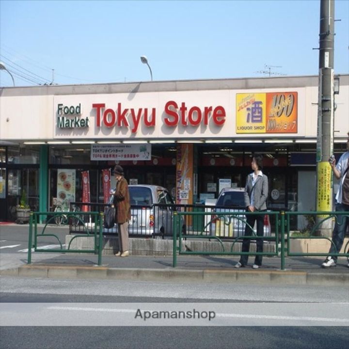 メルヴェールⅠの周辺