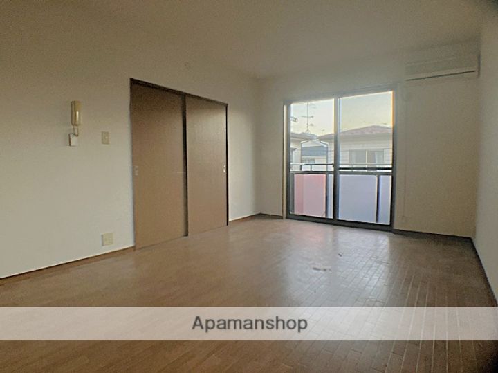 エステート渋谷の居間