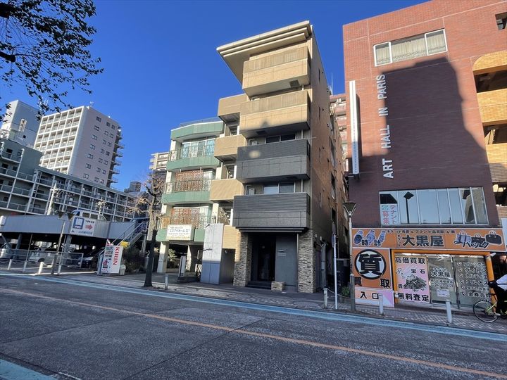 PALAZZO DI SAGAMIHARAの外観