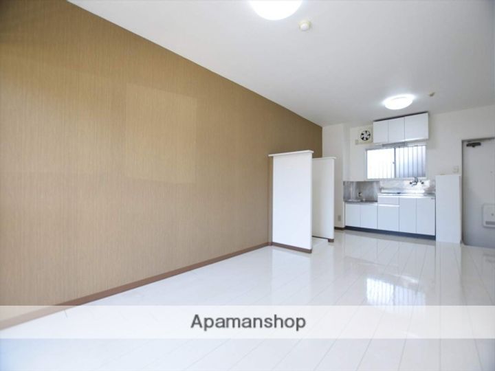 カーサドニル104の内装