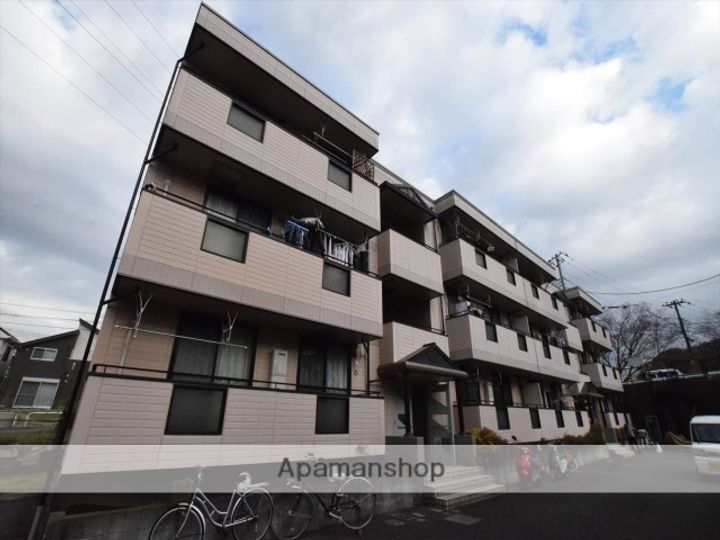 神奈川県相模原市南区鵜野森1丁目の賃貸マンションの外観