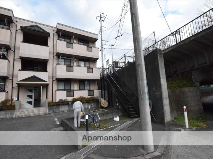 神奈川県相模原市南区鵜野森1丁目の賃貸マンションの外観